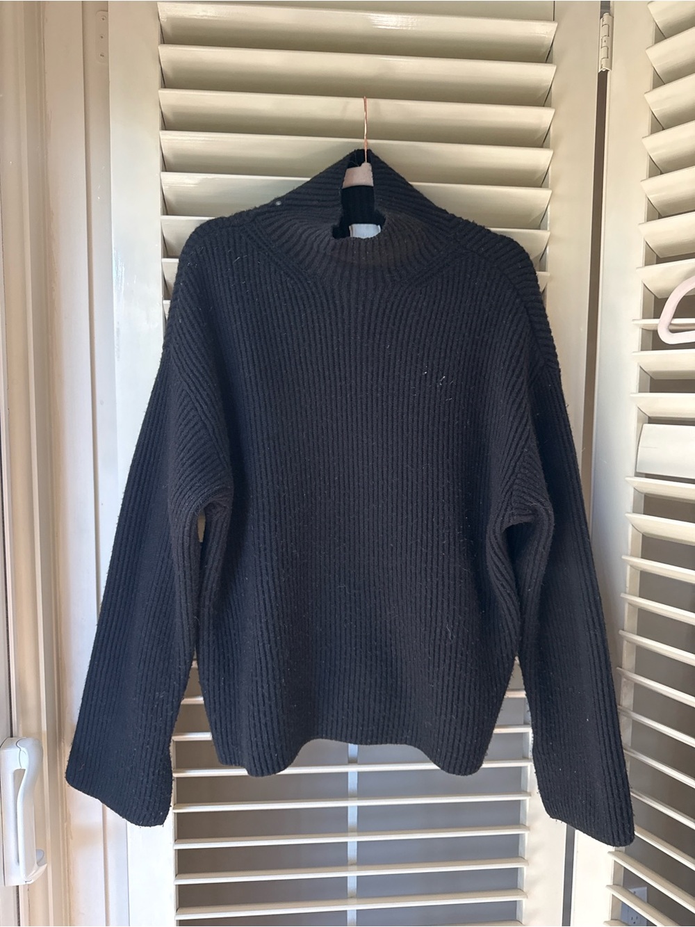 H&M Ribbed Mock Neck Sweater